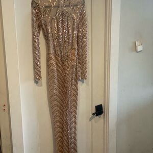 Elegant Sequin Long Sleeve Dress - Gold